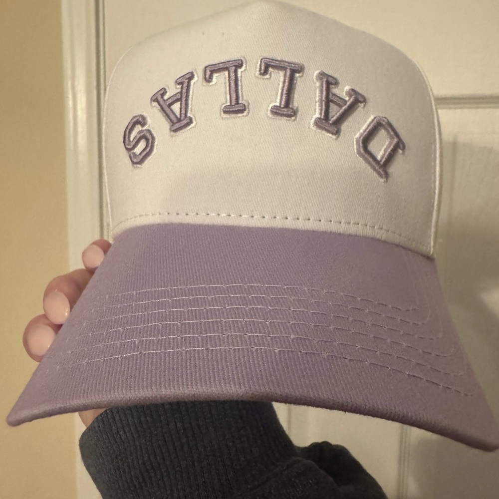 TRUE BRVND Precurved Dallas Snapback - Lavender & White